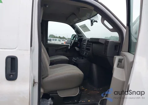 2020 Chevrolet Express Cargo Rwd 2500 Regular Wheelbase Wt из США, поврежденный, VIN 1GCWGAFP3L1256843